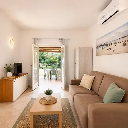Conchiglia Family & Pet Friendly - Fenced Garden - 2br - Near The Sea - Wi-fi - Ac - Bbq Feriehus Budoni