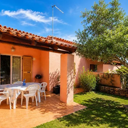 Conchiglia Family & Pet Friendly - Fenced Garden - 2br - Near The Sea - Wi-fi - Ac - Bbq Budoni